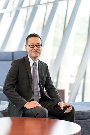 Mike Dizon